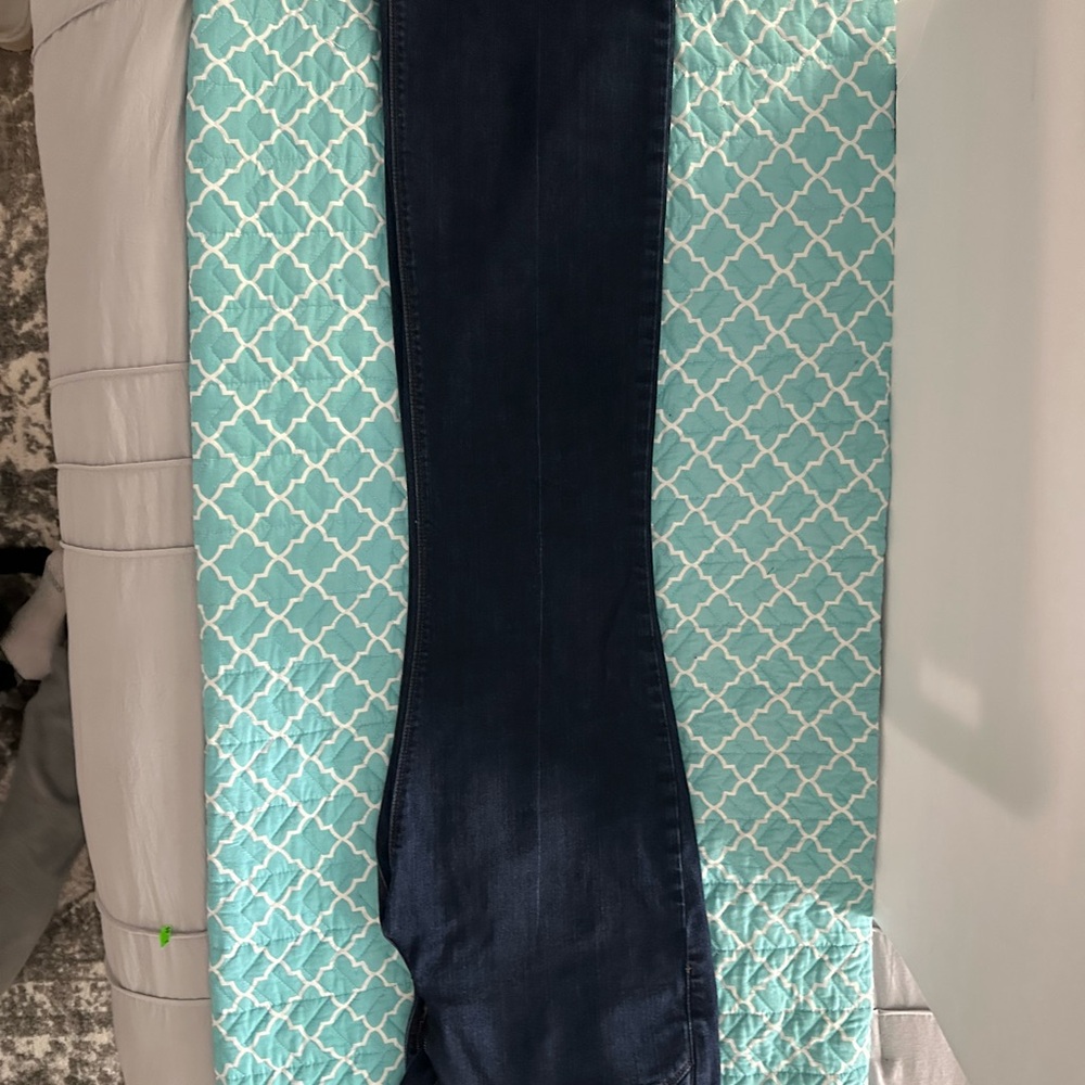 White House Black Market, Blue Jeans Classic Style